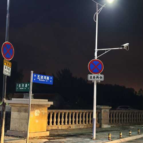 黑烟车抓拍摄像头 (2).png